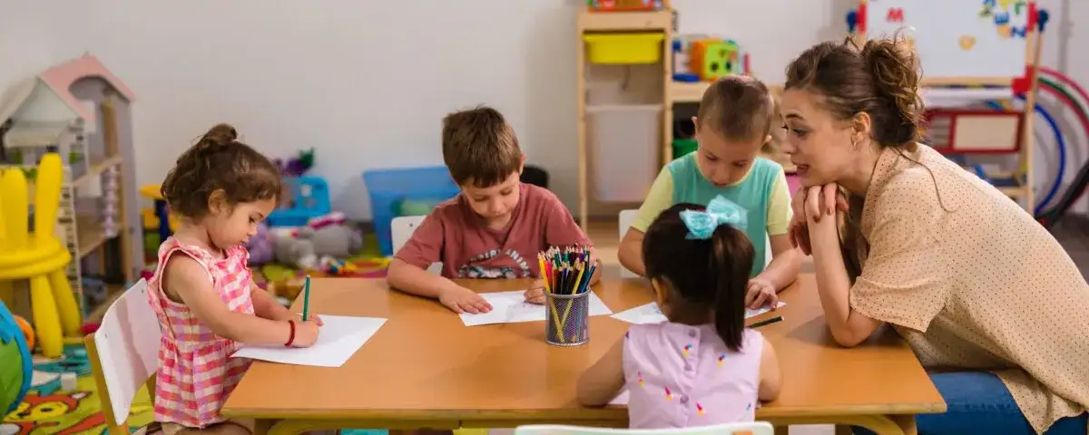 Czy nauczyciel może krzyczeć na ucznia? Poznaj prawa i reaguj!