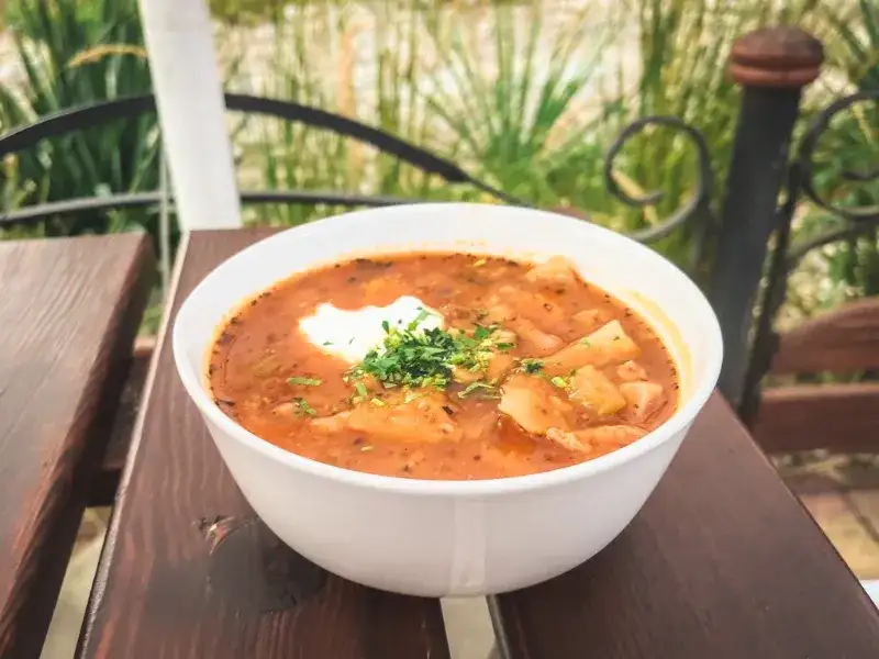 Regionalne potrawy mazurskie: odkryj smaki, które musisz spróbować