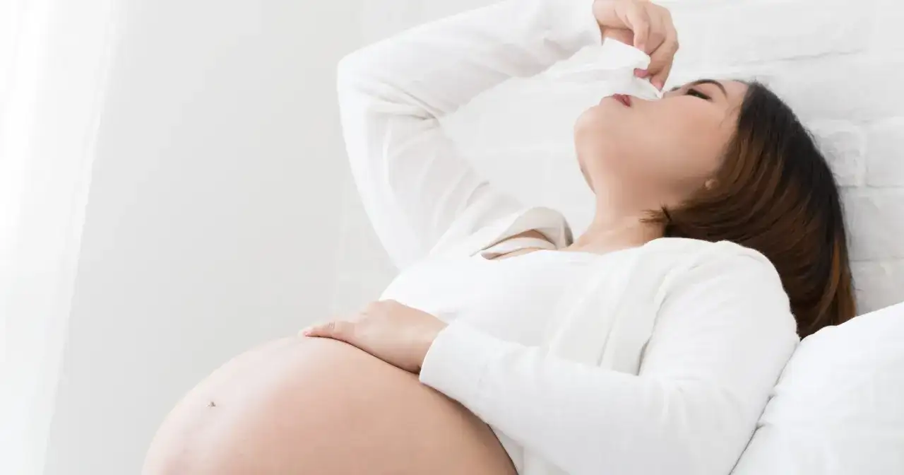 Inhalacje z soli w ciąży: Bezpieczna ulga na katar, kaszel i zatoki