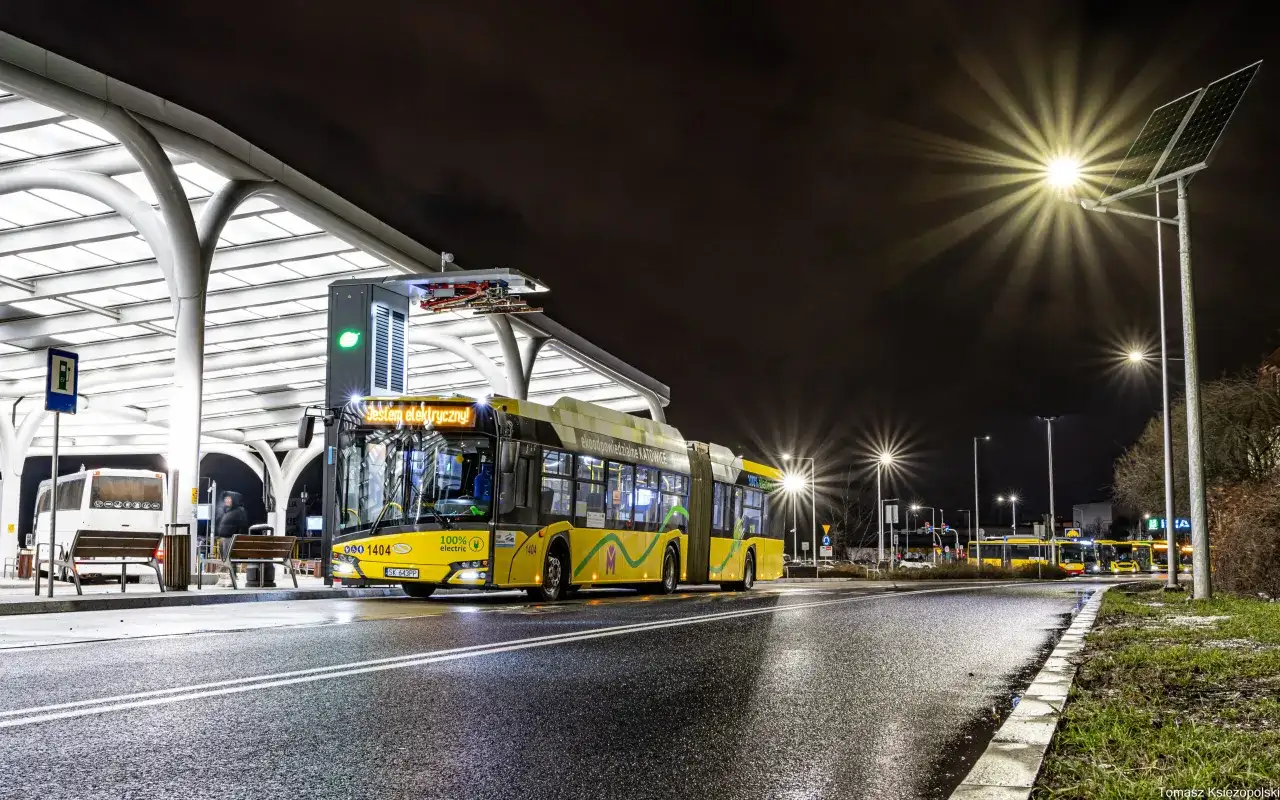 Autobus Katowice-Kraków: Sądowa 5 to jedyny dworzec! Uniknij pomyłki