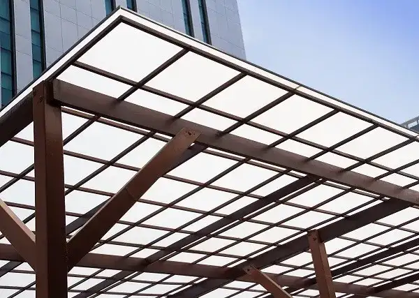 Czy poliwęglan jest szkodliwy? Odkryj prawdę o BPA i bezpieczeństwie