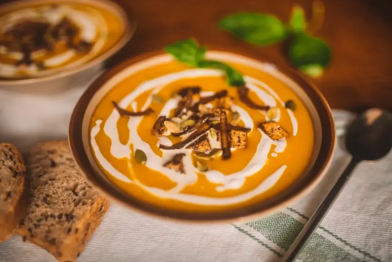 Jaka dynia na zupę krem? Odkryj sekrety smaku i konsystencji