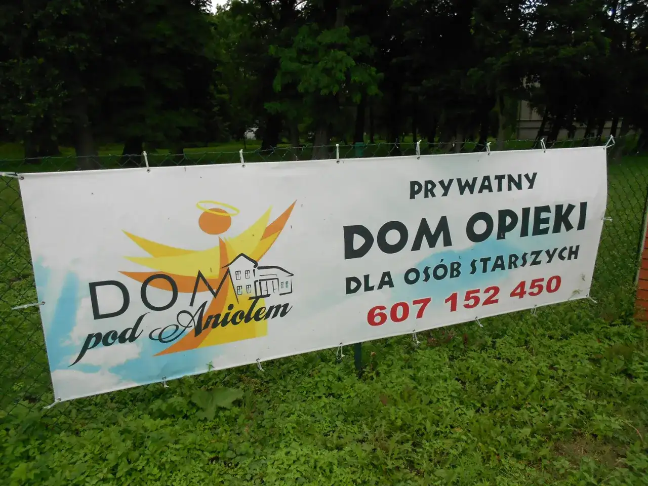 Dom Pod Aniołem Jelitowo: Czy to najlepszy dom opieki dla seniora?