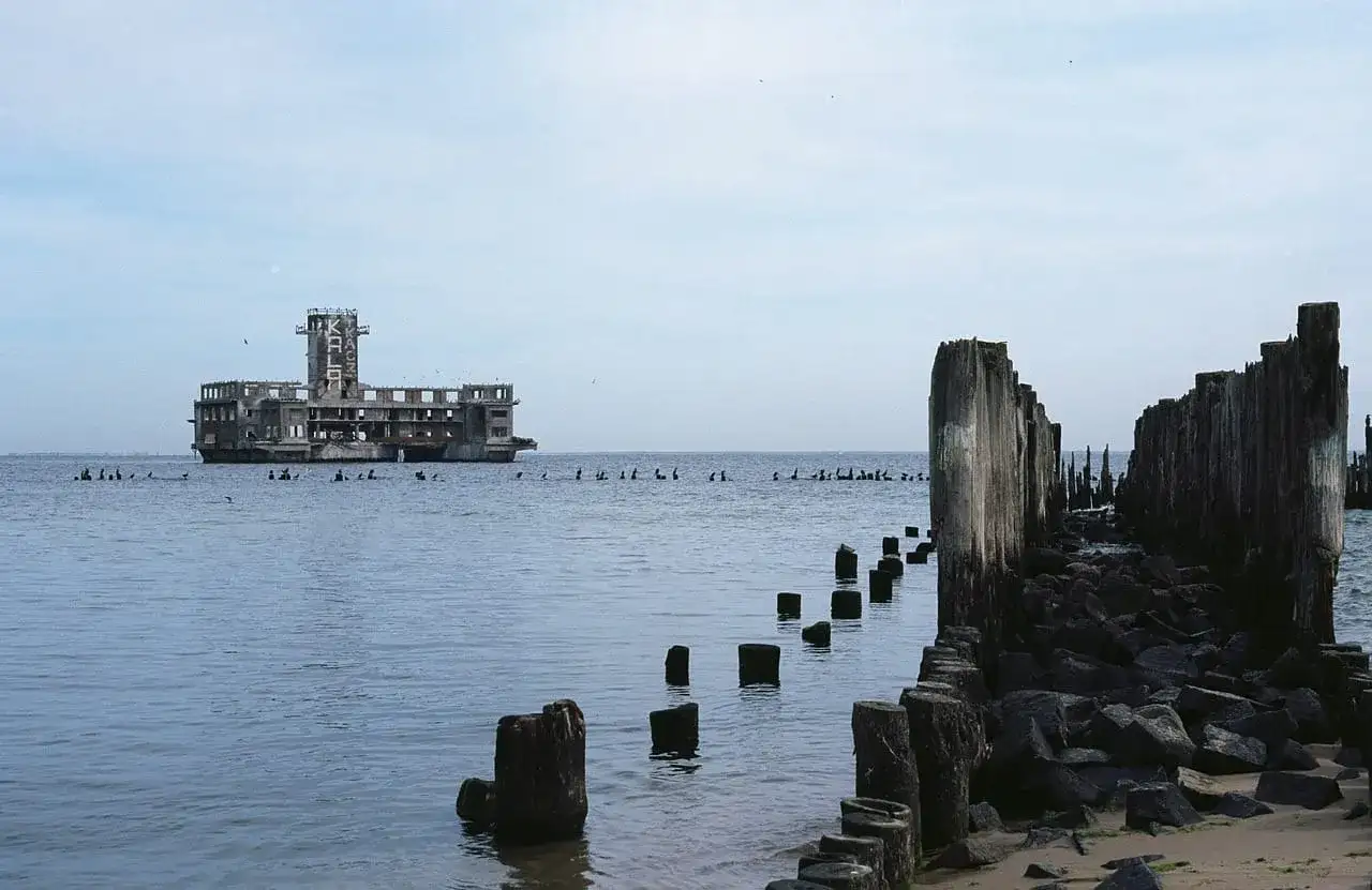 Gdynia atrakcje na niepogodę - najlepsze miejsca na deszczowe dni