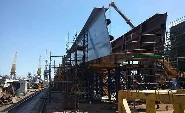 Inwestorzy uznają akcje Vistal Gdynia za trudne do przewidzenia?