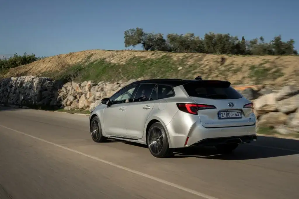 Pojemność baku toyota corolla – sprawdź, co musisz wiedzieć