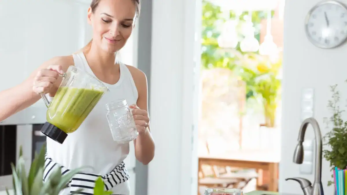 Napoje na piękną cerę: Co pić, by mieć zdrową i promienną skórę?