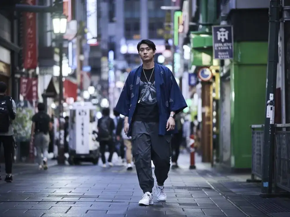 Festiwalowe stylizacje dla facetów: Modowy przewodnik bez wpadek