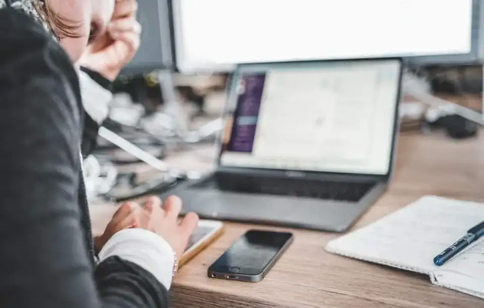 Co wpisać w kwalifikacje zawodowe, aby wyróżnić się w CV?