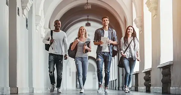 Jak zdobyć pracę w Niemczech po studiach i uniknąć problemów z kwalifikacjami