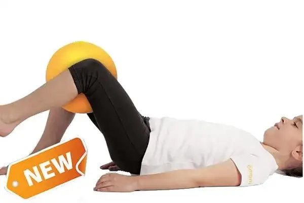 Jaką piłkę do ćwiczeń dla niemowląt wybrać, aby wspierać rozwój?