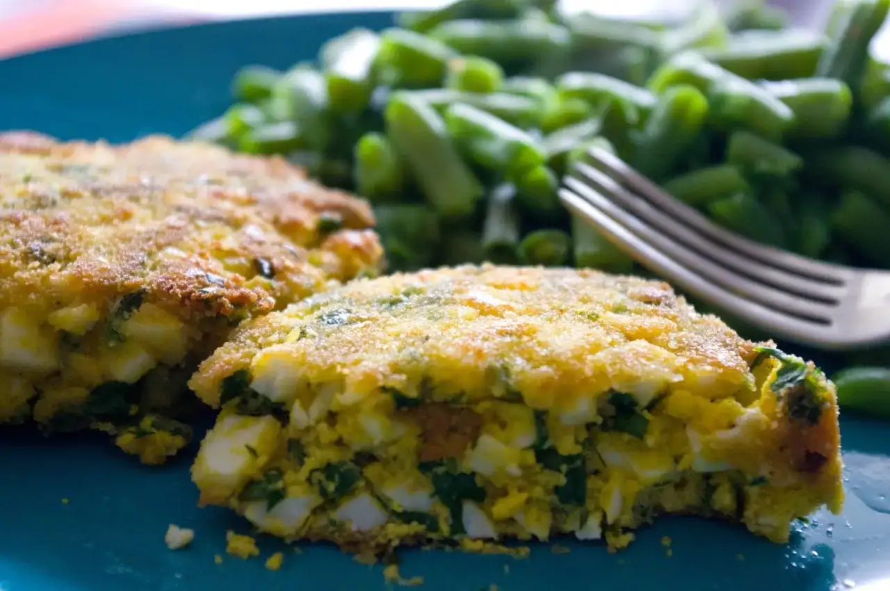 Co zrobić z ugotowanych jajek? 20+ pomysłów na każdą okazję!