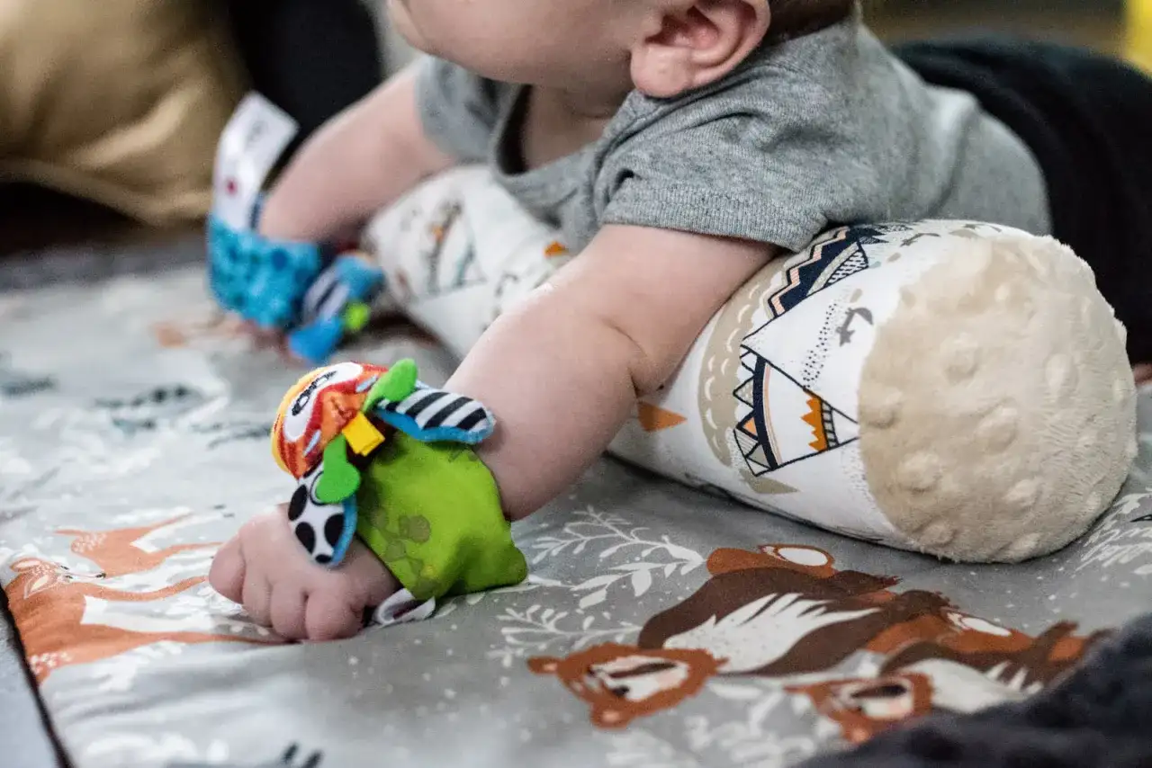 Jak bawić się z 16-miesięcznym dzieckiem? Proste pomysły na rozwój