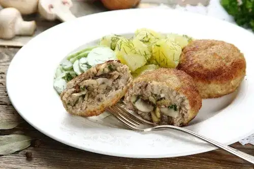 Co z pieczarek na szybko? Błyskawiczne przepisy w 15-30 minut!