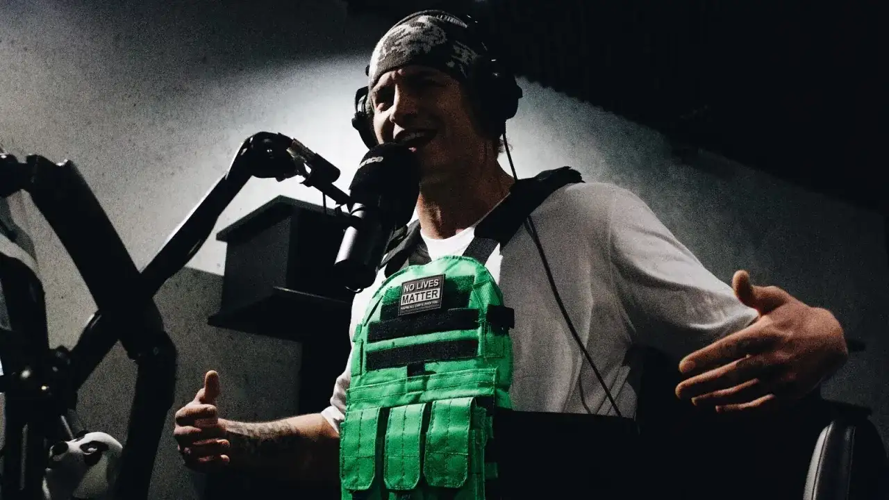 Naga prawda o branży, scenie i samych raperach, Frosti jest One Foot Out