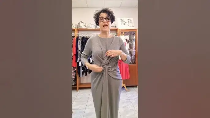 Stylizacje zakrywające brzuch – skuteczne triki na ukrycie fałdek