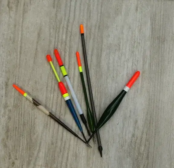 Jaki spławik na karasia? Wybierz idealny i łów więcej!