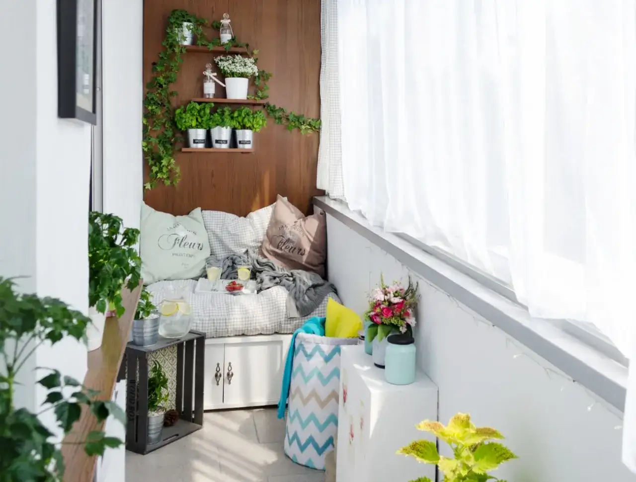 Jak zacienić balkon w bloku? Wybierz idealne rozwiązanie i uniknij błędów!