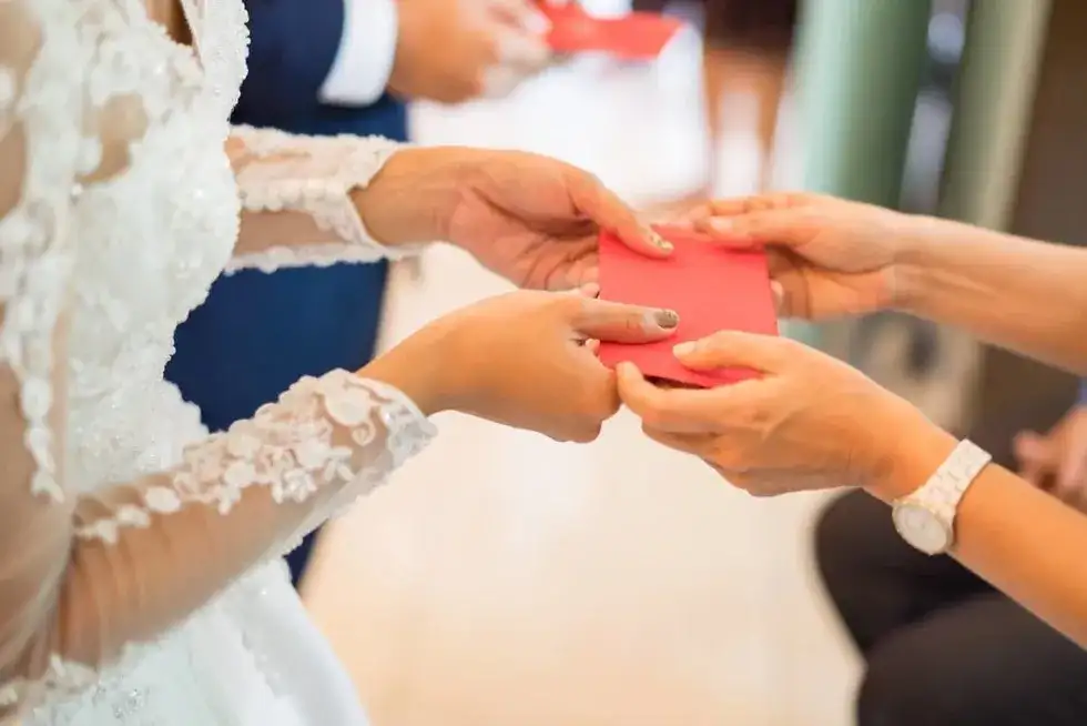 Ile na prezent ślub – ile naprawdę warto dać nowożeńcom?