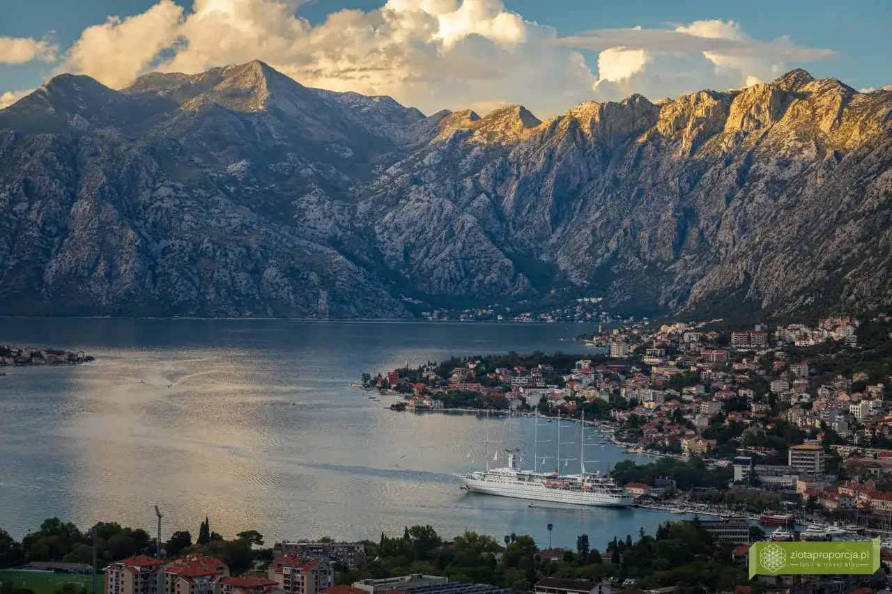 Czarnogóra samochodem: 3 trasy, koszty, czas. Która dla Ciebie?