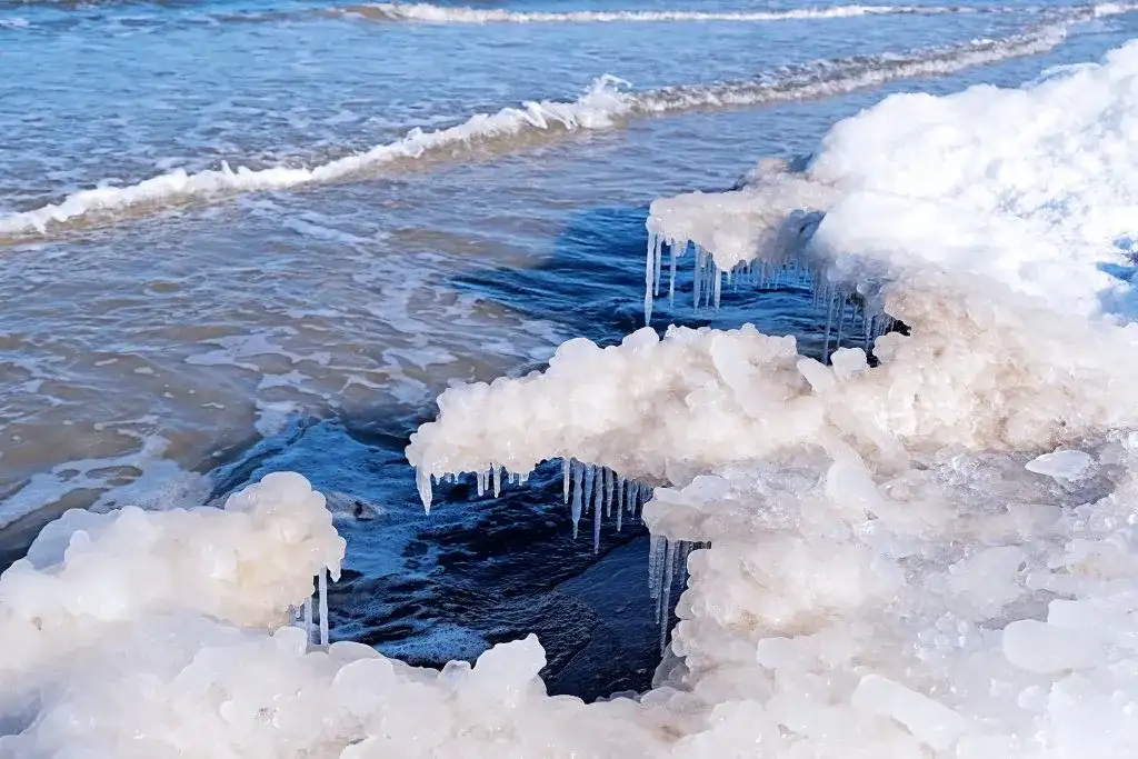 Czy morze zamarza? Fakty o zamarzaniu Bałtyku i jego skutkach