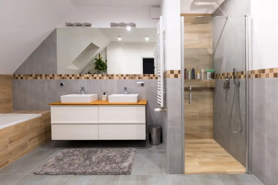 Jakie płytki wybrać do szarej łazienki, aby uniknąć błędów?