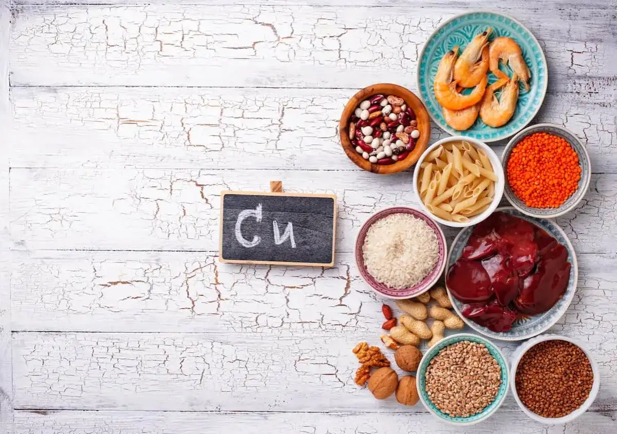 Miedź w ścianie bez otuliny? Ryzykujesz awarię! Sprawdź, dlaczego.