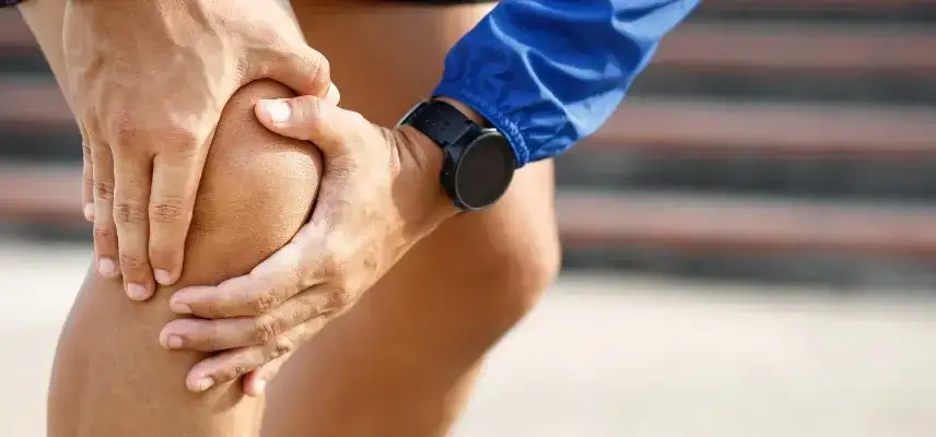 Ból kolana? Biegaj bez kontuzji! Przyczyny, leczenie, prewencja
