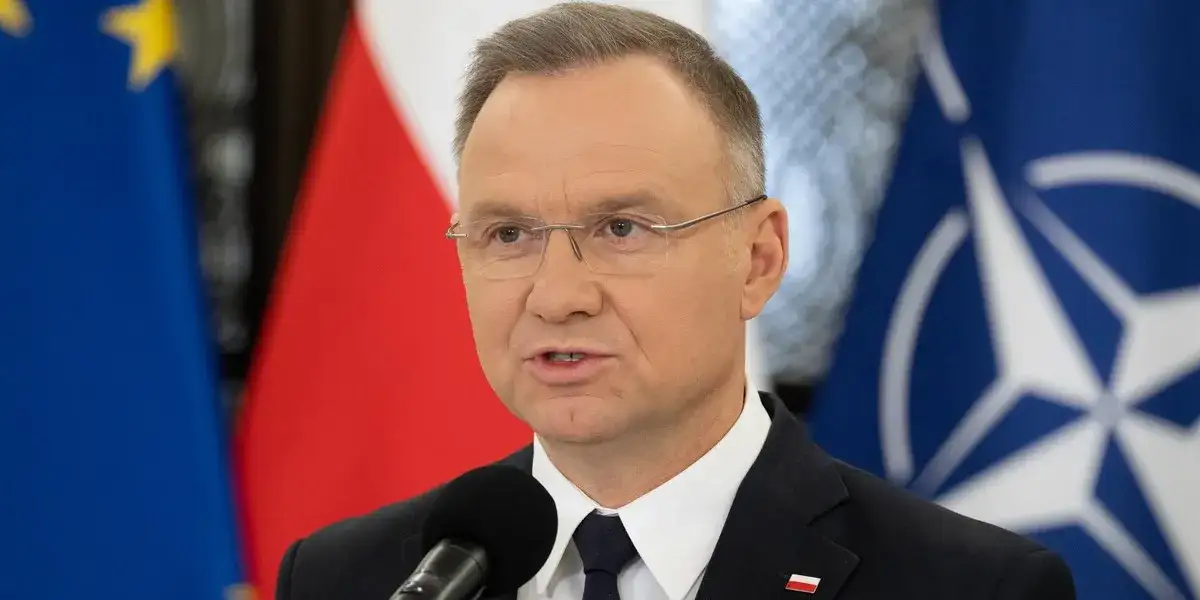 Kiedy prezydent podpisuje ustawy? Poznaj kluczowe terminy i zasady