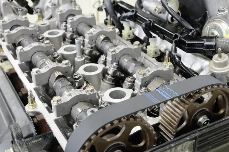 Zerwany pasek rozrządu w dieslu – objawy, które mogą zrujnować silnik