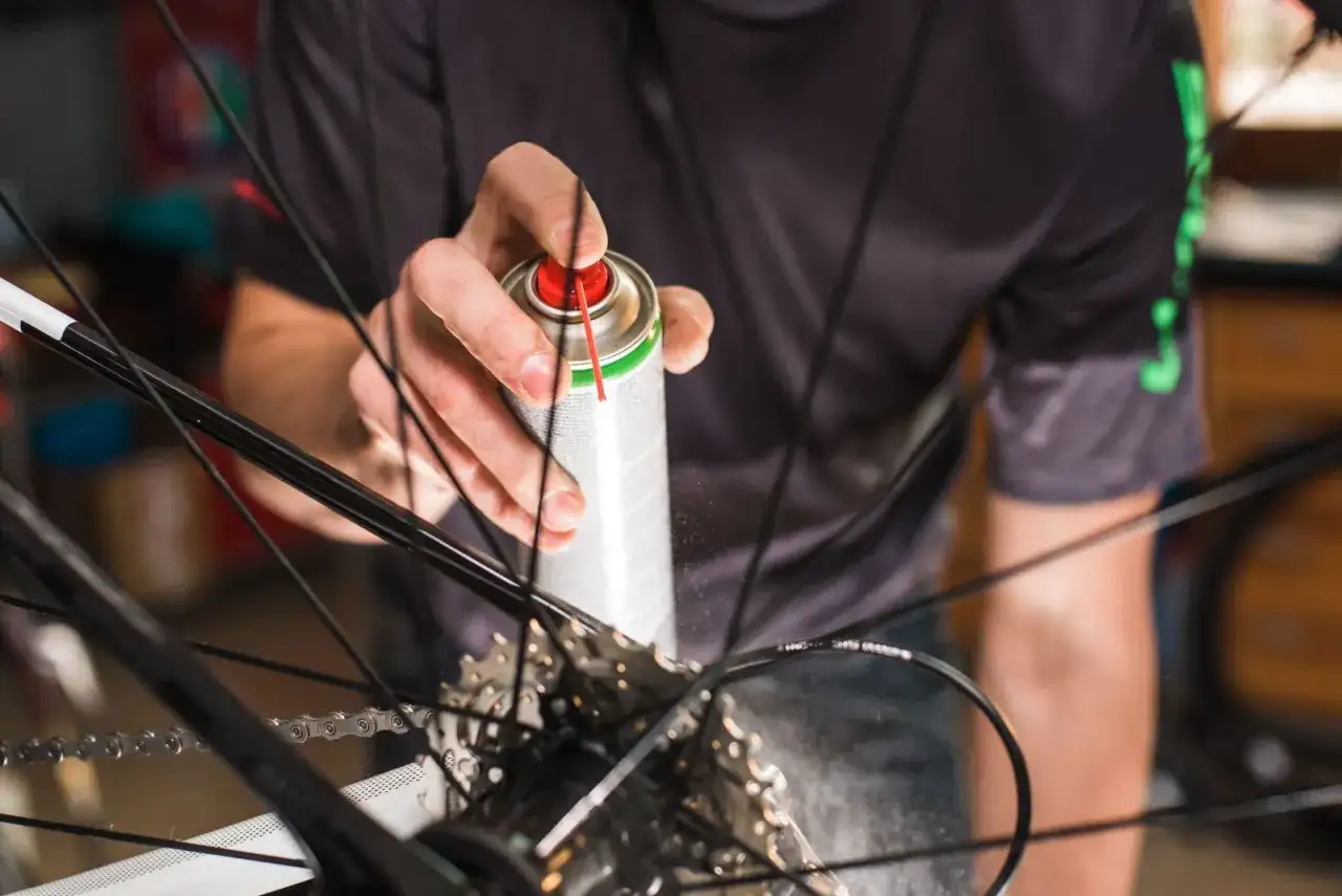 Skuteczne sposoby na usunięcie rdzy z roweru bez wysiłku