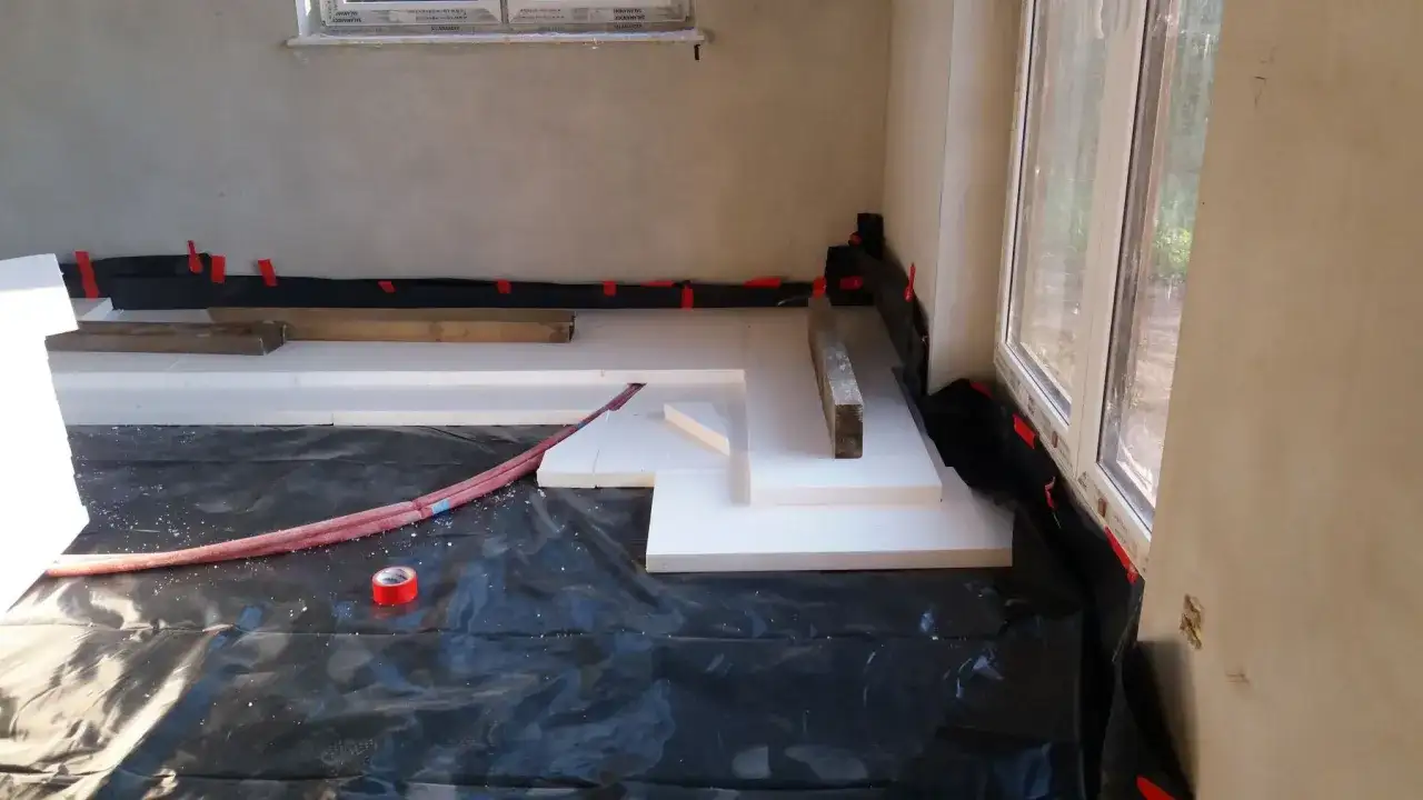 Jak układać styropian pod wylewkę, aby uniknąć błędów i strat ciepła