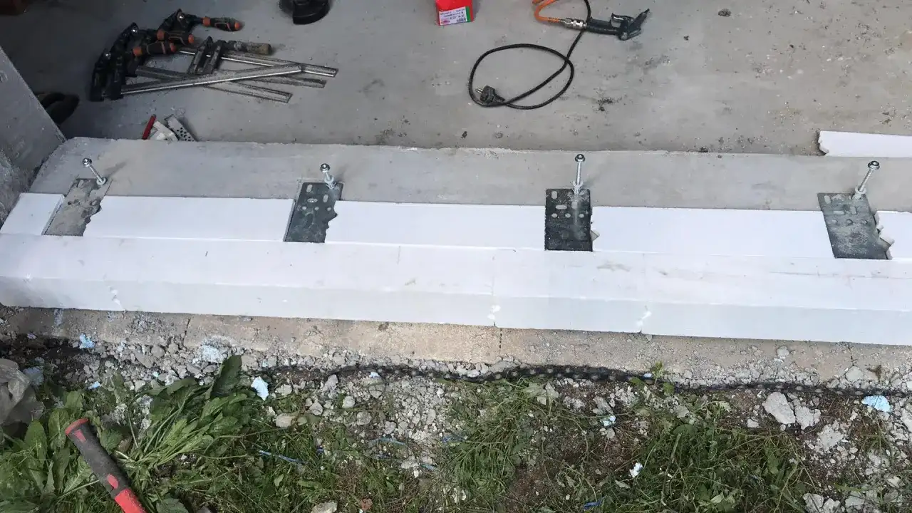 Jakie kołki do okien? Ekspert radzi, jak uniknąć wpadek!