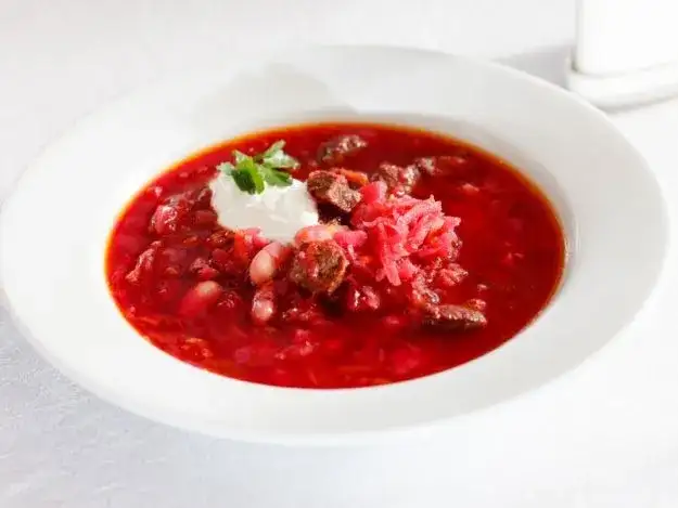 Nasze sekrety przyrządzania prawdziwego ukraińskiego barszczu