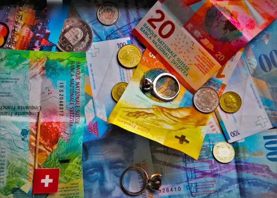 Czy warto spłacić kredyt we frankach? Uniknij dużych strat finansowych