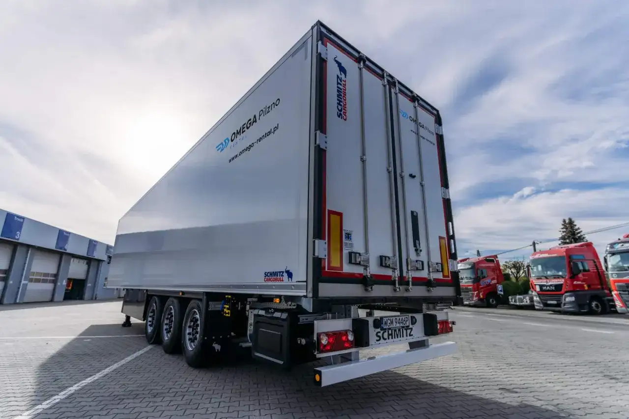 Ile waży naczepa chłodnia? Liczby, ładowność i realne oszczędności