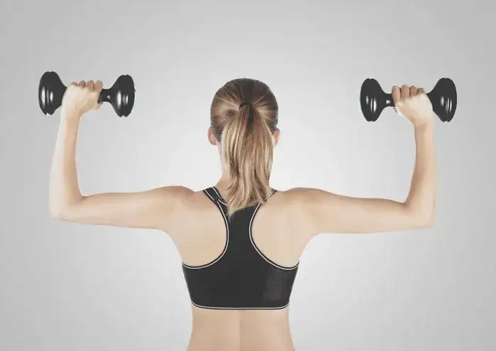 Jak poprawić wygląd biustu po odchudzaniu: 7 skutecznych metod