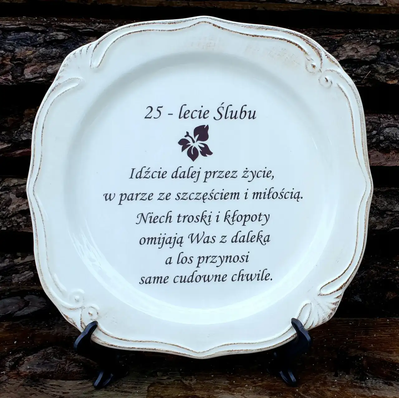 Najlepsze pomysły na to, co się daje na 25 rocznicę ślubu