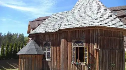 Niezapomniane atrakcje w Szymbarku, które musisz zobaczyć