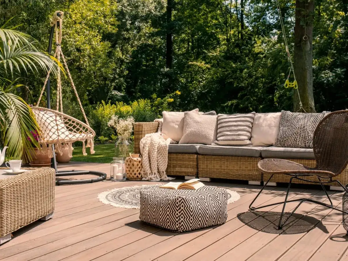 Najtańszy taras z czego? Materiały, koszty, DIY zbuduj mądrze!