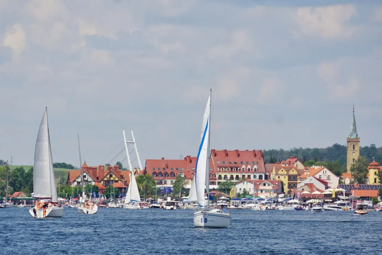 Gdzie leżą Mazury? Odkryj piękno tego niezwykłego regionu Polski