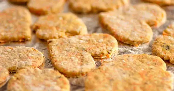 Jak zrobić ciastka dla koni, które zachwycą Twojego pupila