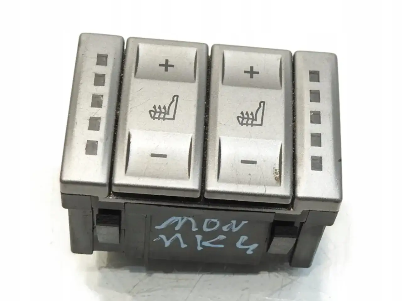 Mondeo MK4: Przełącznik podgrzewania foteli napraw go sam!