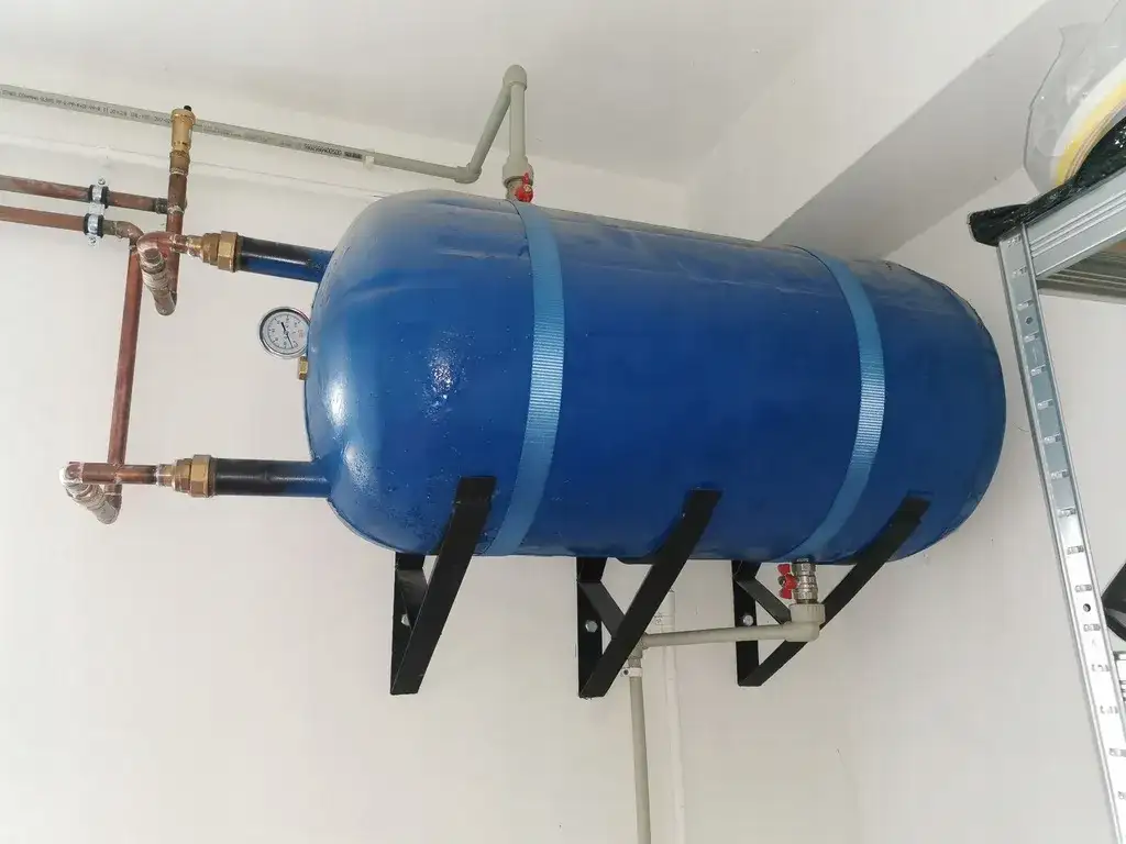 Jak podłączyć bojler z podwójną wężownicą - uniknij najczęstszych błędów