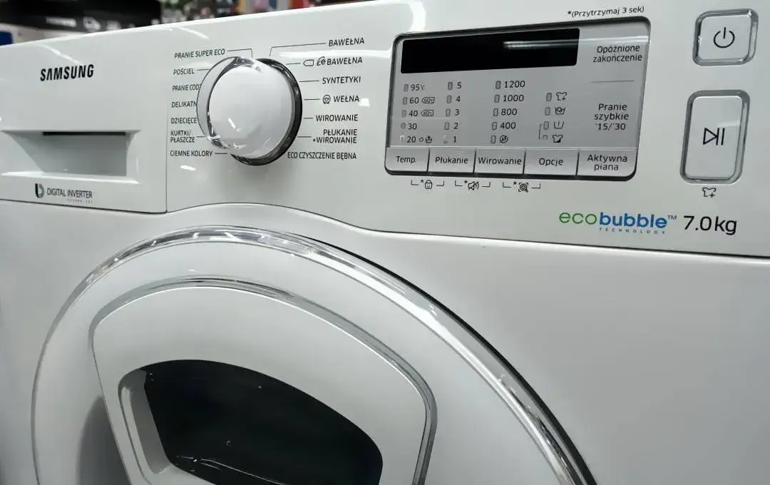 Silnik inwerterowy – co to jest i dlaczego warto go znać?