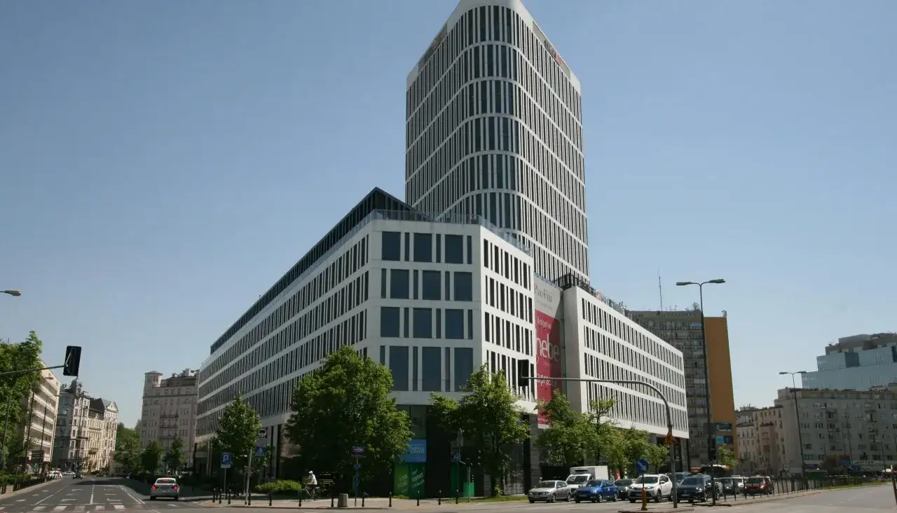 Firmy na Puławskiej 2: Poznaj Biznesowe Serce Warszawy