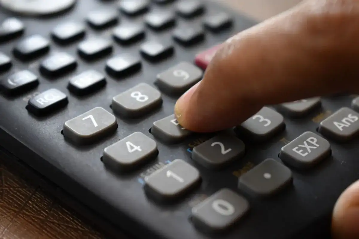 Ile wylewki na m2? Kalkulator i porady, by nie przepłacać!