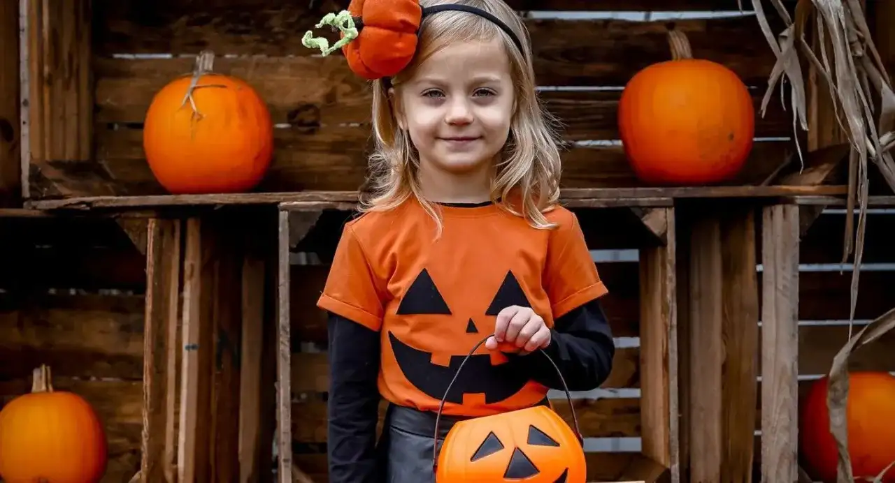 Halloween DIY: Strój dla dziecka z domu? Proste i efektowne!