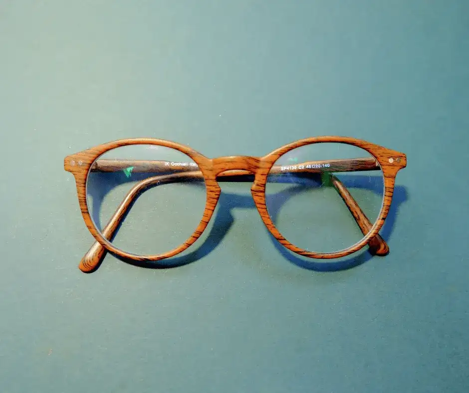 Czy okulary z apteki szkodzą? Sprawdź, jakie mogą być skutki uboczne