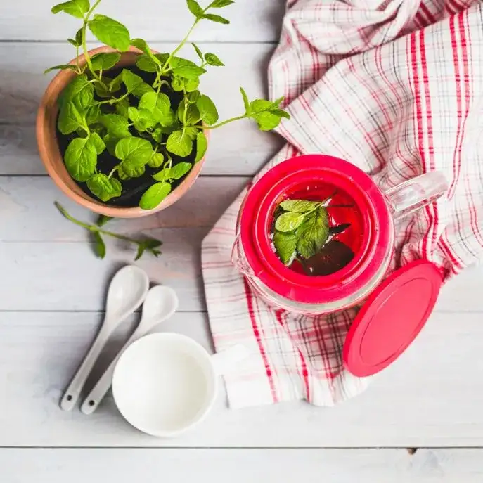 Jak prawidłowo zaparzać herbatę, aby uniknąć gorzkiego smaku i cieszyć się aromatem